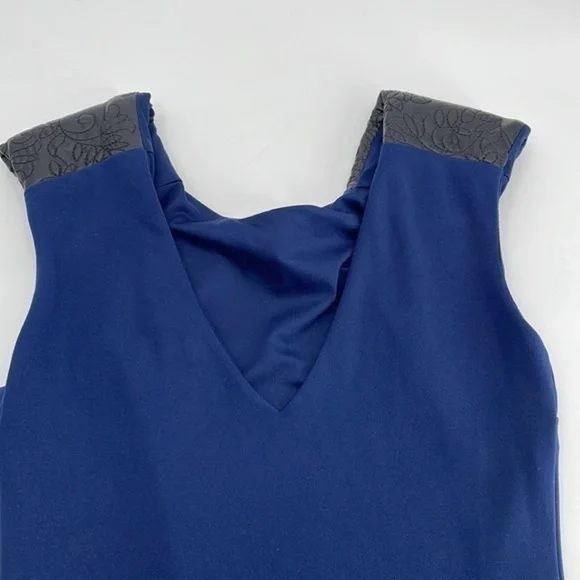 UEC Guess navy blue sleeveless cocktail dress faux leather detail size small - Picture 9 of 12